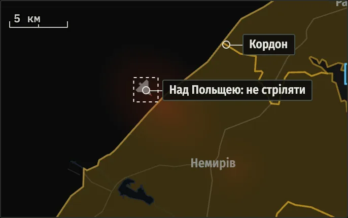 «Шахед» над Польщею, на захід від Львова, блідий у пунктирній рамці: над сусідньою країною наші засоби не стріляють.